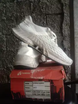 Sepatu olahraga Ardiles pria/wanita