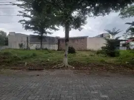 Dijual Tanah Kavling di jalan Utama kompleks