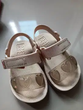 Preloved Sendal sepatu merk zaxy beli di mothercare, uk 18/19