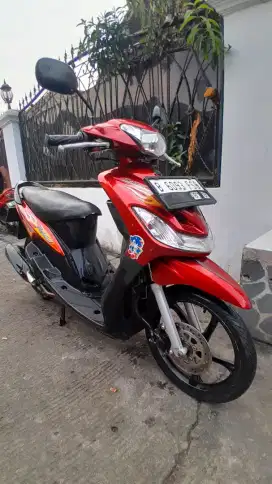 Bismillah jual yamaha mio merah thn 2009