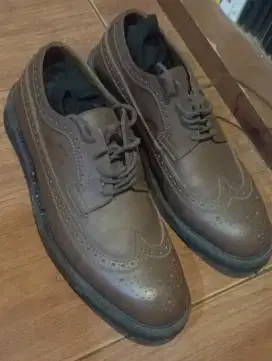 Leather shoes, dark brown, size 42, good condition
