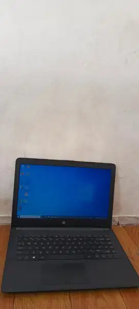 JUAL LAPTOP HP14-BW001AU AMD E2-900E,RAM4GB,HDD500GB,WIN10PRO,WORT2016