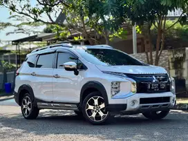 MITSUBISHI XPANDER CROSS PREMIUM PACKAGE AT 2021 PUTIH ISTIMEWA