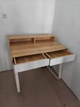 Meja Kerja / Meja Belajar