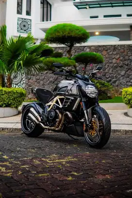 Ducati Diavel AMG Edition Tahun 2013