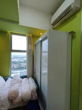 Apartemen Benson Pakuwon Mall Dengan Pemandangan Perkotaan