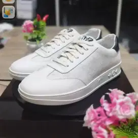 Sepatu casual L V new full box 1:1