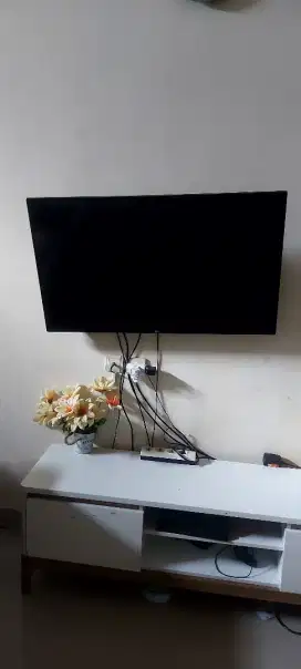 Dijual TV LCD LG uk 42inch