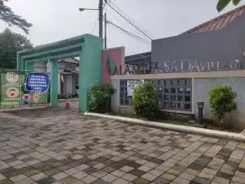 Di Sewakan Rumah Dengan Suasana Nyaman Dan Sejuk Dekat UI dan Jln Tol