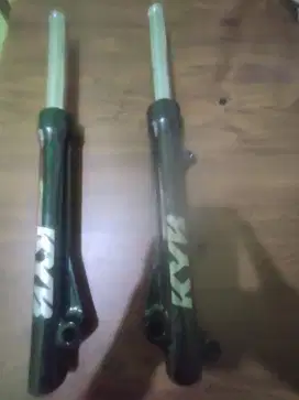 Shockbreaker depan beat
