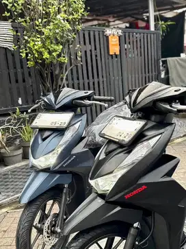 Km 720 Kilo❗️Beat Deluxe 2024 Biru & Hitam Like New CBS ISS LAST EDITIO