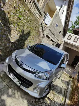AVANZA VELOZ MATIC 2013