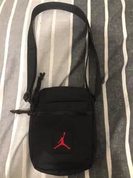 Nike Air Jordan Sling Bag Baru