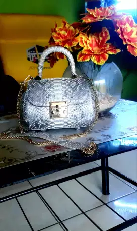 Tas model gentong