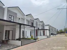 Jual Rumah Villa Tanah Luas 2 Lantai di Cisarua Lembang Bandung