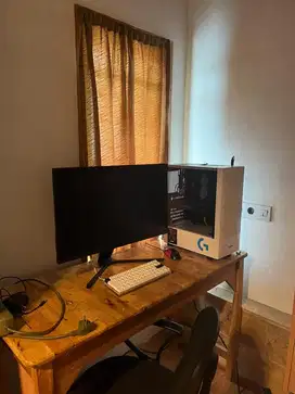 Dijual Komputer Gaming / Editing Fullset dengan Monitor