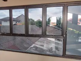 Kaca film mobil dan gedung