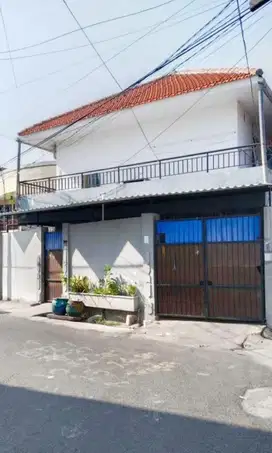 Kost aktif (23kmr) di Doho Darmo