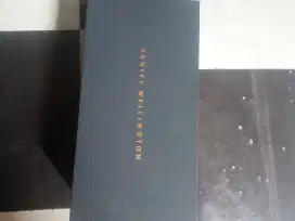 Dijual jam tangan daniel Wellington