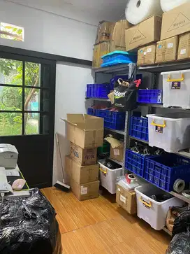 Dibutuhkan host live dan packer toko online shopee dan tiktok.