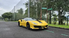 Ferrari 488 Pista 2021 Giallo Modena On Alcantara Nero