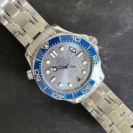 Omega Seamaster Professional 300m Gray Grey Dial Date Automatic
