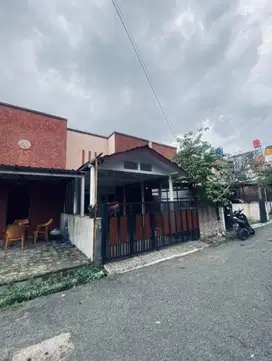 Rumah minimalis siap huni di cisaranten one gate
