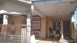 Dijual rumah 2 lantai di Perum Wenwin Sea  Tumpengan view  laut gunung