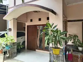 Jual Rumah Sewa dekat Summarecon Bandung, Komplek Bandung Inten Indah