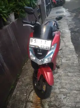 Yamaha lexi 125