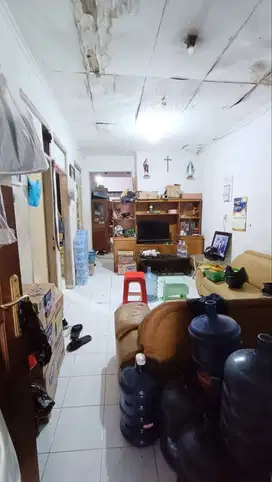 Di jual rumah di taman rahayu