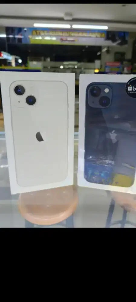 iPhone 13 starlight putih white midnight garansi resmi iBox GDN blibli