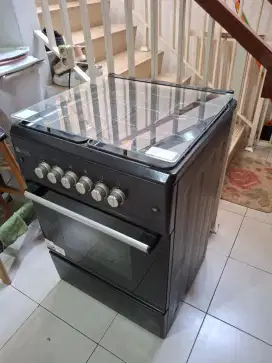 Kompor Oven 4 tungku , DELIZIA