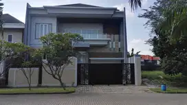 Rumah 2 Lantai Di Graha Padma Boulevard Semarang