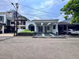 Di Sewakan Rumah Baru Dalam Komplek Di Lebak Bulus