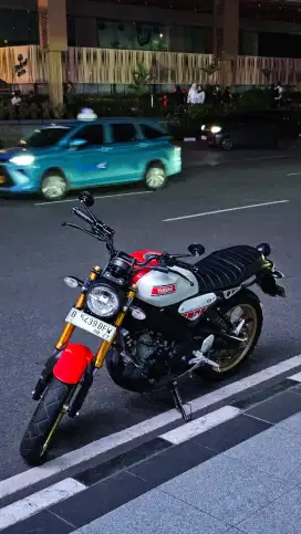 Yamaha XSR 155 WGP 60 Anniversary (Rare Item)