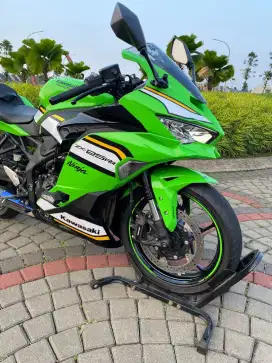 Kawasaki Ninja ZX25RR Anniv 2025