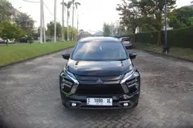 Xpander sport 2022 a/t hitam