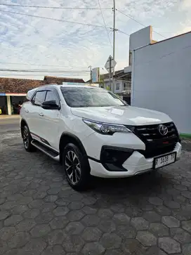 TOYOTA FORTUNER TRD DIESEL MATIC TAHUN 2019
