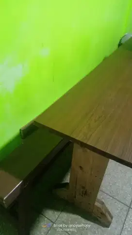 Meja kursi bekas warmindo