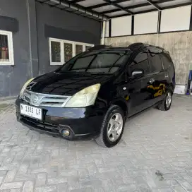 Grand Livina SV 2012
