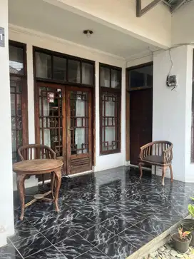Dijual Cepat Rumah 2 Lt Di Pondok Bambu Duren Sawit ,JakTim