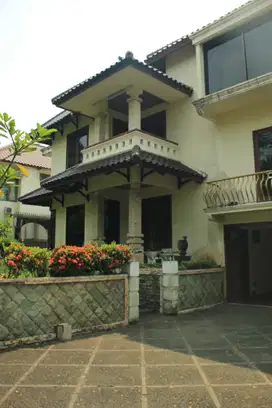 Banting Harga Rumah Elit Selatan Jakarta