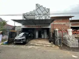 Rumah dijual cocok buat tempat kost kos kosan