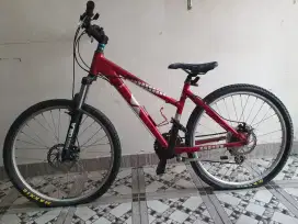 Sepeda Mongoose
