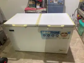 Frezzer modena 2 pintu
