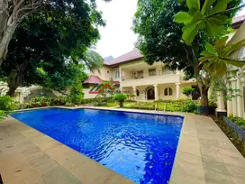 Rumah Mewah Classic Eropa Di Kemang