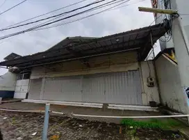 Dikontrakkan Rumah Usaha Raya Betro Sedati