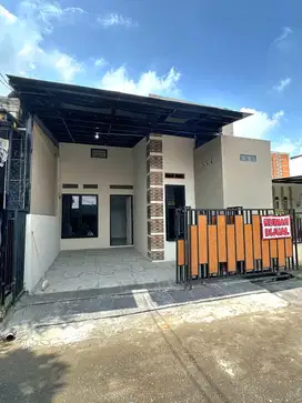 Dijual Rumah Full Renovasi & Siap Huni di Raflesia Panongan Tangerang