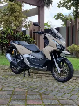 Honda ADV 160 ABS Keyless Thn 2024 Cream Nopol N Odo 1rb Koko Motor